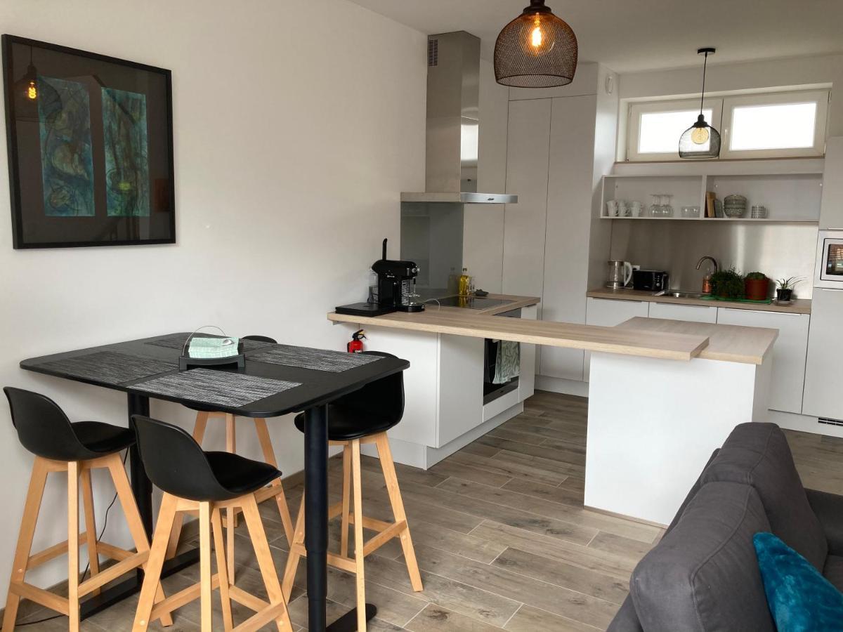 Les Duplex De La Place Des Ecoles Spa