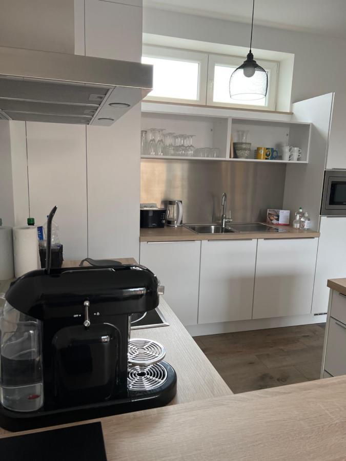 Les Duplex De La Place Des Ecoles Spa