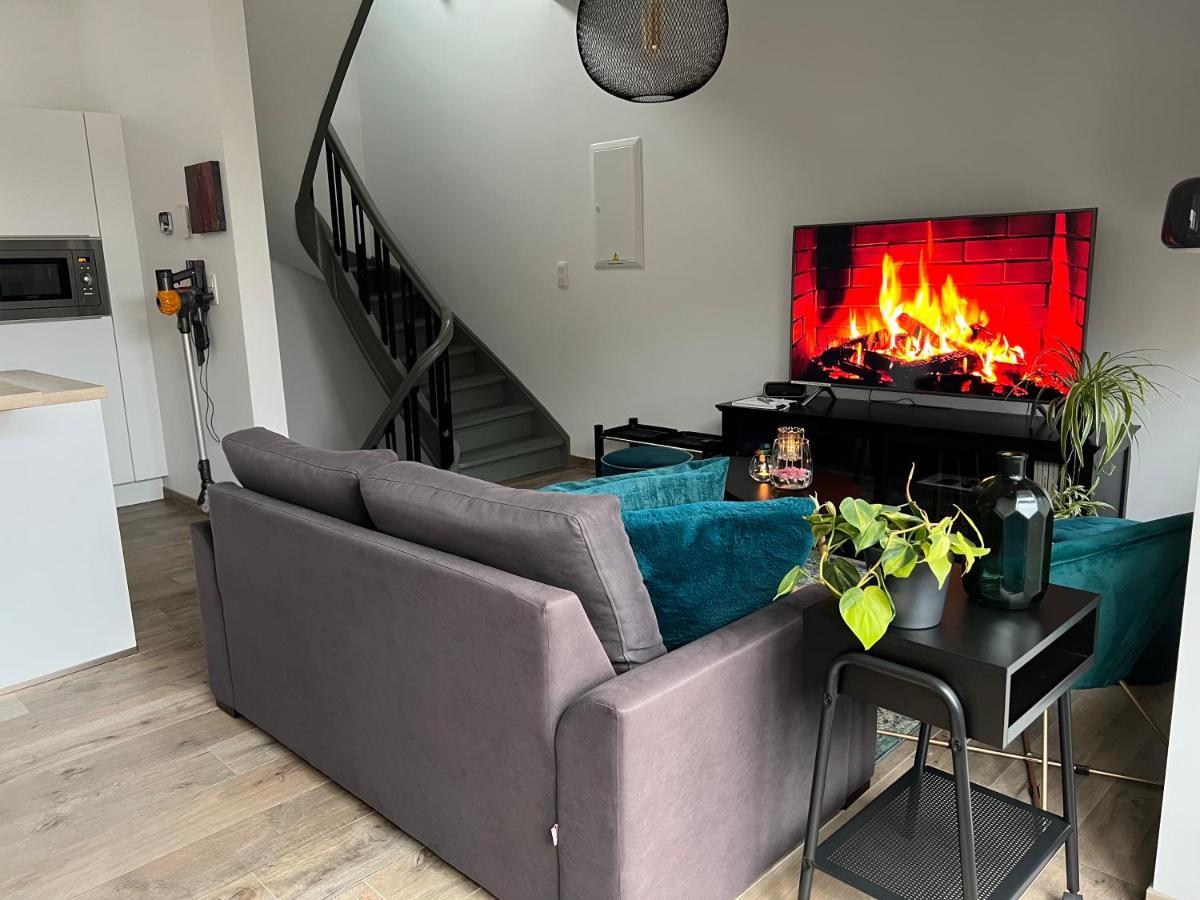 Les Duplex De La Place Des Ecoles Spa